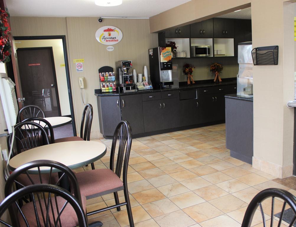 Super 8 By Wyndham Grand Forks Ξενοδοχείο Εξωτερικό φωτογραφία