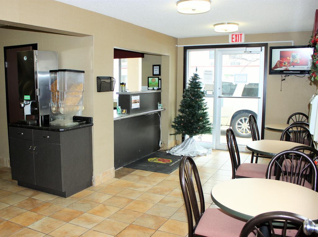 Super 8 By Wyndham Grand Forks Ξενοδοχείο Εξωτερικό φωτογραφία