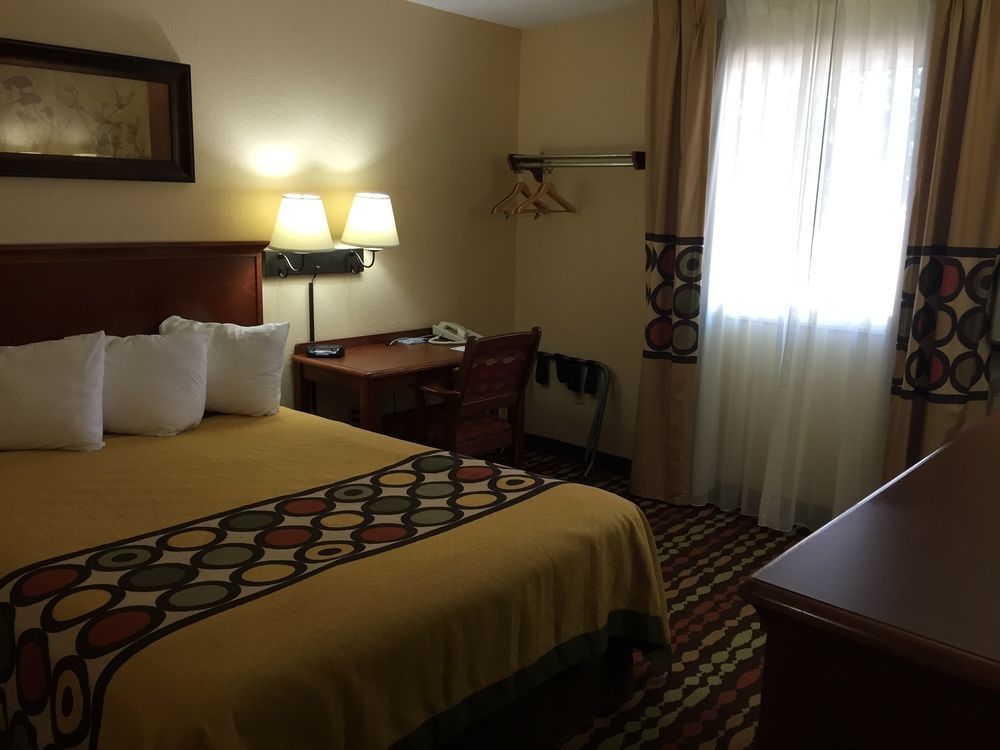 Super 8 By Wyndham Grand Forks Ξενοδοχείο Εξωτερικό φωτογραφία