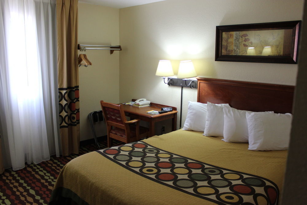 Super 8 By Wyndham Grand Forks Ξενοδοχείο Εξωτερικό φωτογραφία