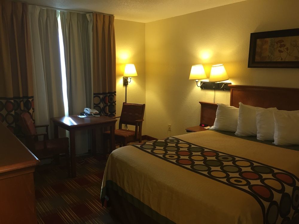 Super 8 By Wyndham Grand Forks Ξενοδοχείο Εξωτερικό φωτογραφία