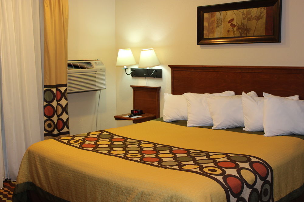 Super 8 By Wyndham Grand Forks Ξενοδοχείο Εξωτερικό φωτογραφία