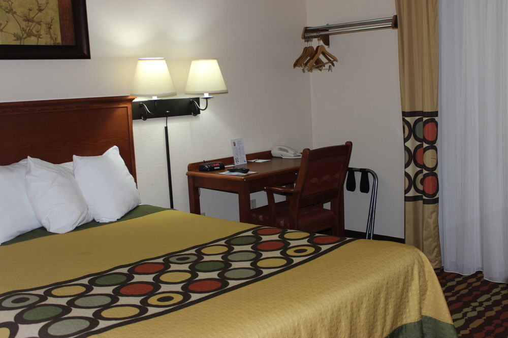 Super 8 By Wyndham Grand Forks Ξενοδοχείο Εξωτερικό φωτογραφία
