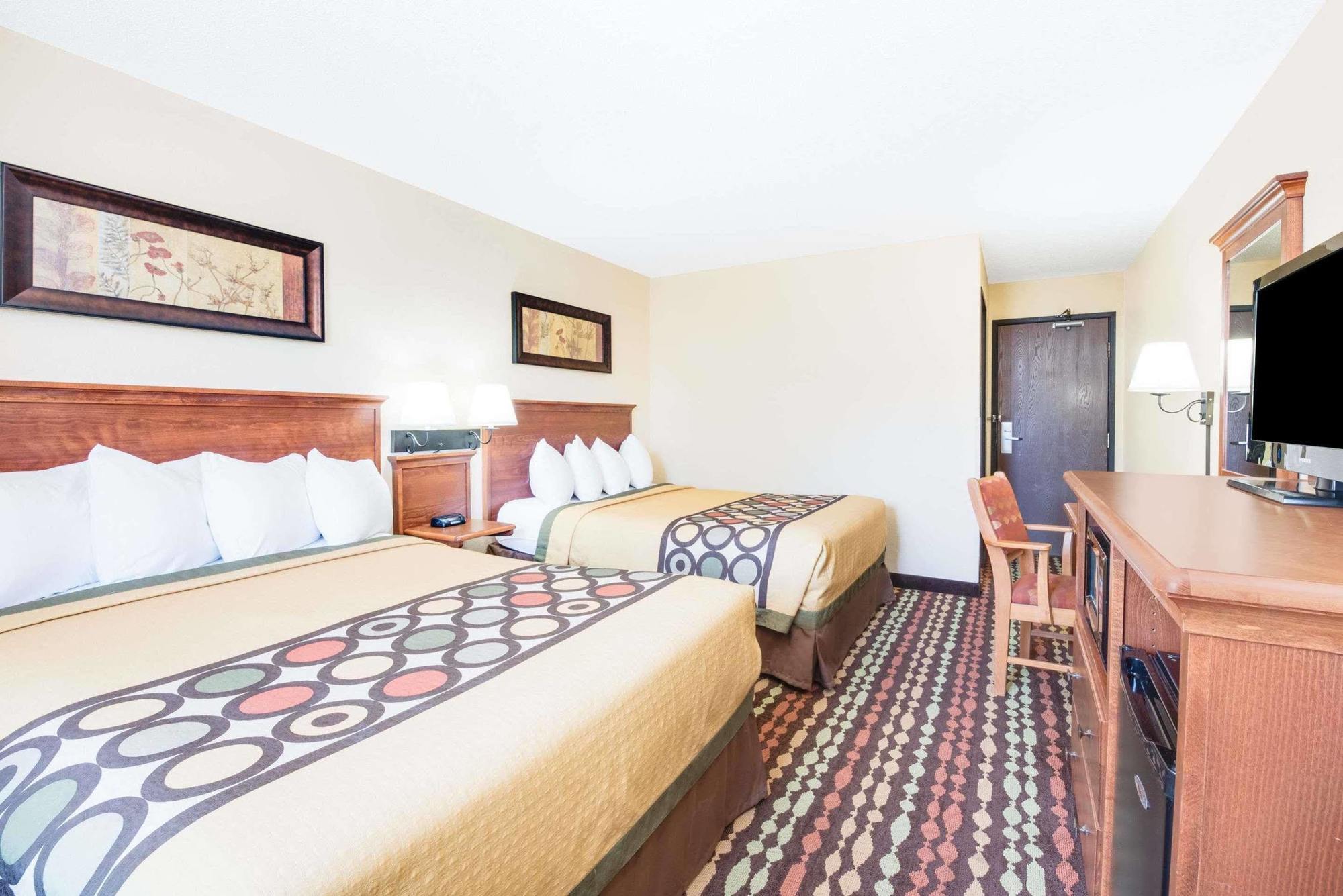 Super 8 By Wyndham Grand Forks Ξενοδοχείο Εξωτερικό φωτογραφία