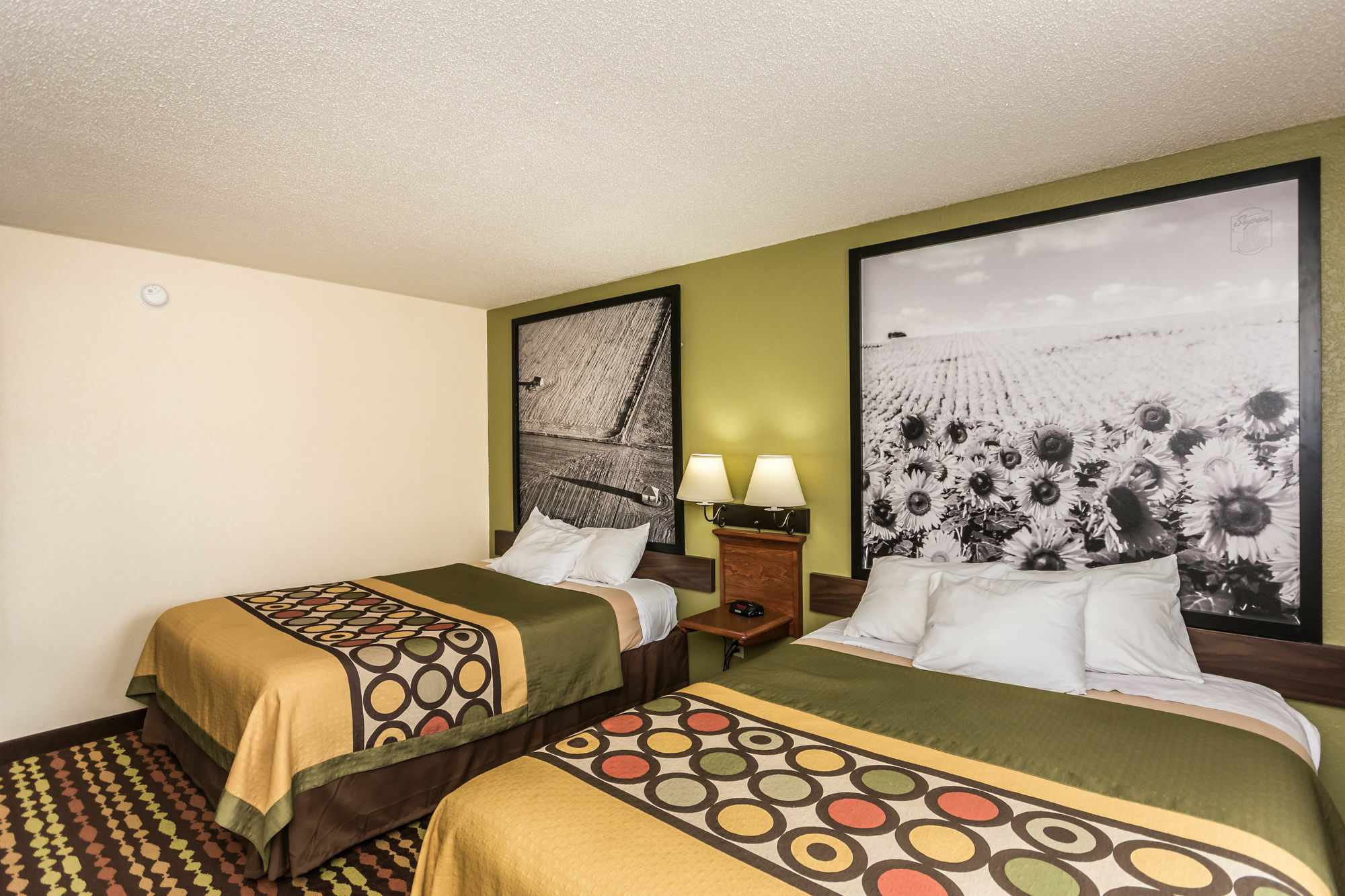 Super 8 By Wyndham Grand Forks Ξενοδοχείο Εξωτερικό φωτογραφία